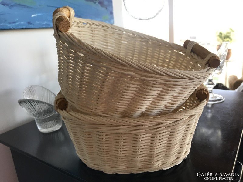 Small wicker basket with ears 2 pcs (35)