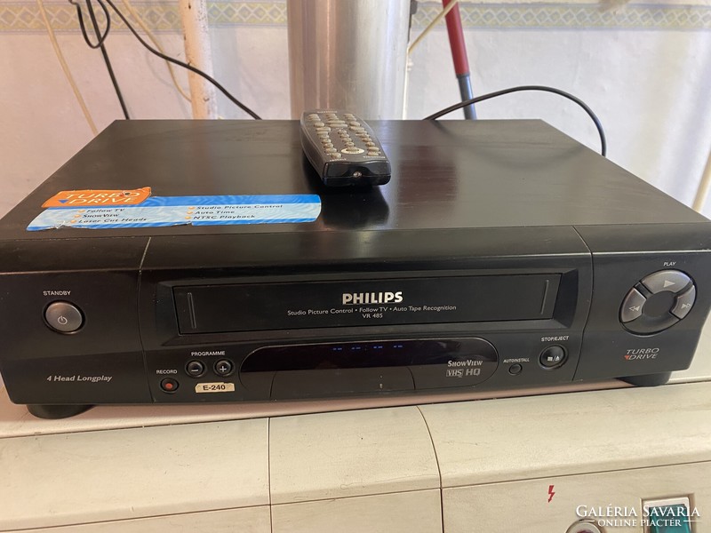 Vhs tape recorder - philips vr 485