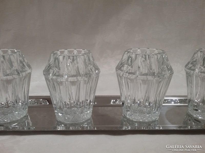 6 glass glasses on a metal tray