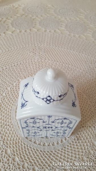 Friesische,kék-fehér porcelán fedeles teatartó,fűszertartó