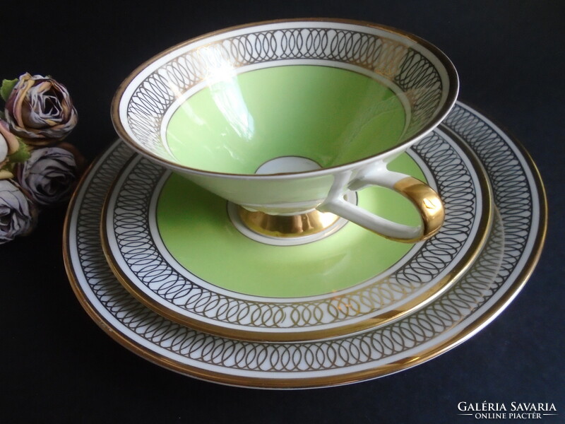 Arany- zöld új,  Bavaria reggeliző készlet gazdag arany dekorral.