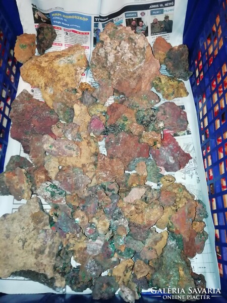 Malachit nyers ásványok kb 120 db régi gyűjtés