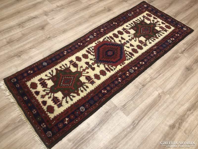 Indo karaja - Indian hand-knotted wool Persian rug, 74 x 198 cm