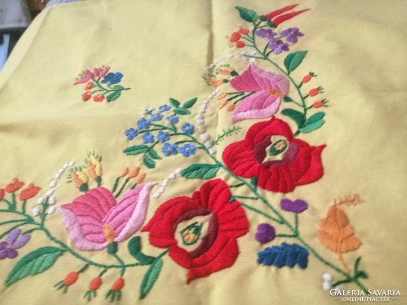 Embroidered large runner tablecloth