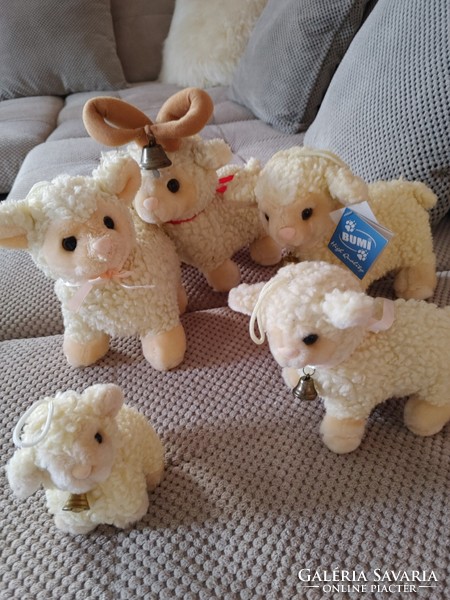 Lamb family bariks in real lamb fur Bari Easter