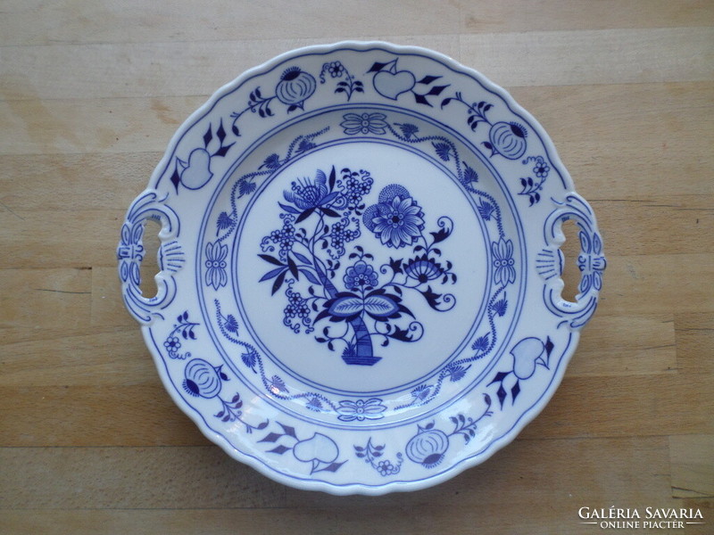 Older porcelain bowl with onion pattern, round handle, 26 cm