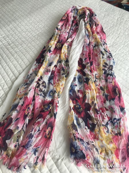 Huge spring scarf with cheerful colors, 180 x 110 cm