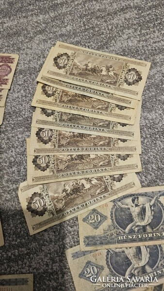 27 banknotes in total