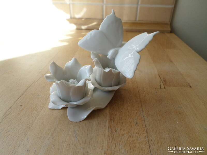 Herendi fehér porcelán lepke pillangó virágon