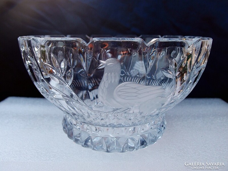 Bird crystal bowl
