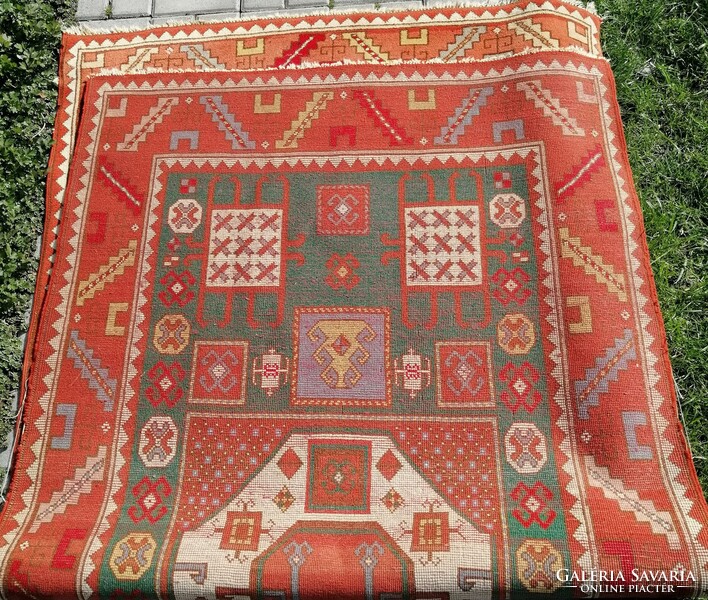 Kaukázusi Karachov Kazak stílusú szőnyeg (227cm x 110-120cm)
