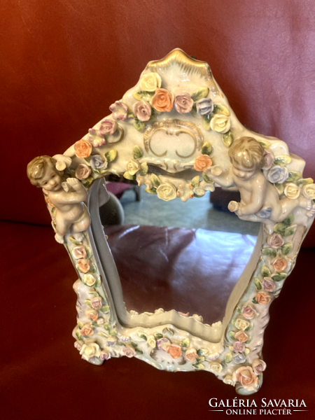 Barokk puttos tükör