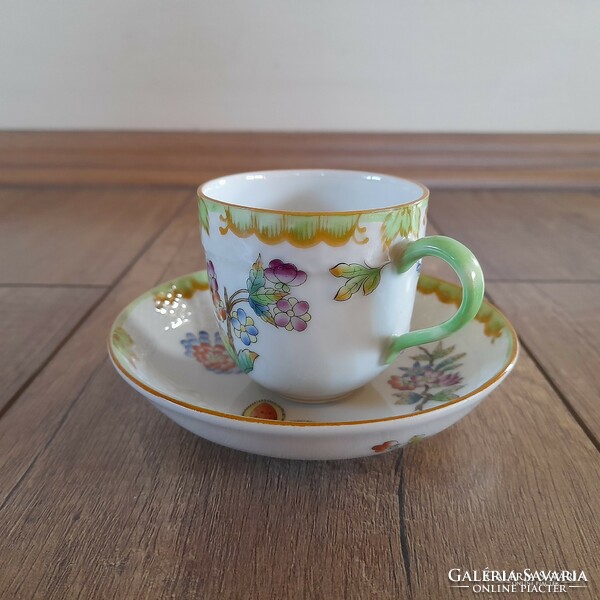 6 coffee cups with antique Herend Victoria pattern
