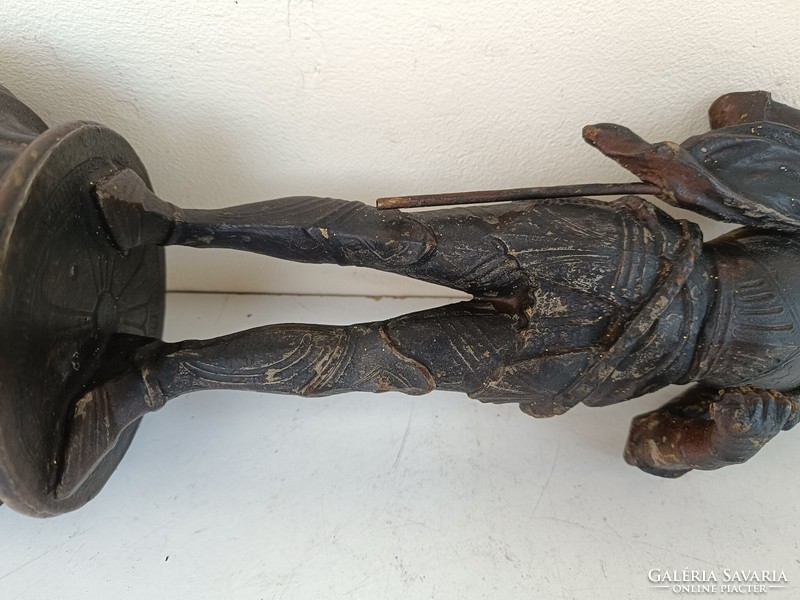 Antik patinás festett spiáter páncélos harcos katona szobor fa talpon hiányos 998 8582