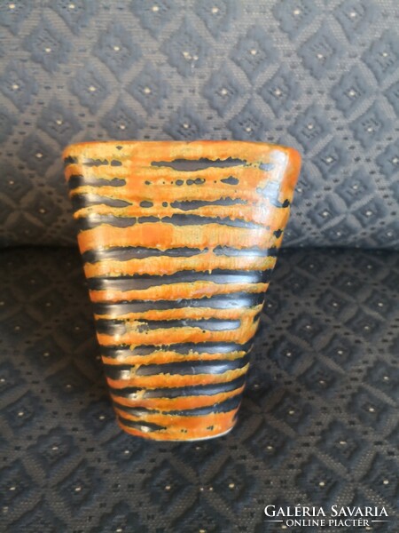 Gorka gauze black-orange glazed vase