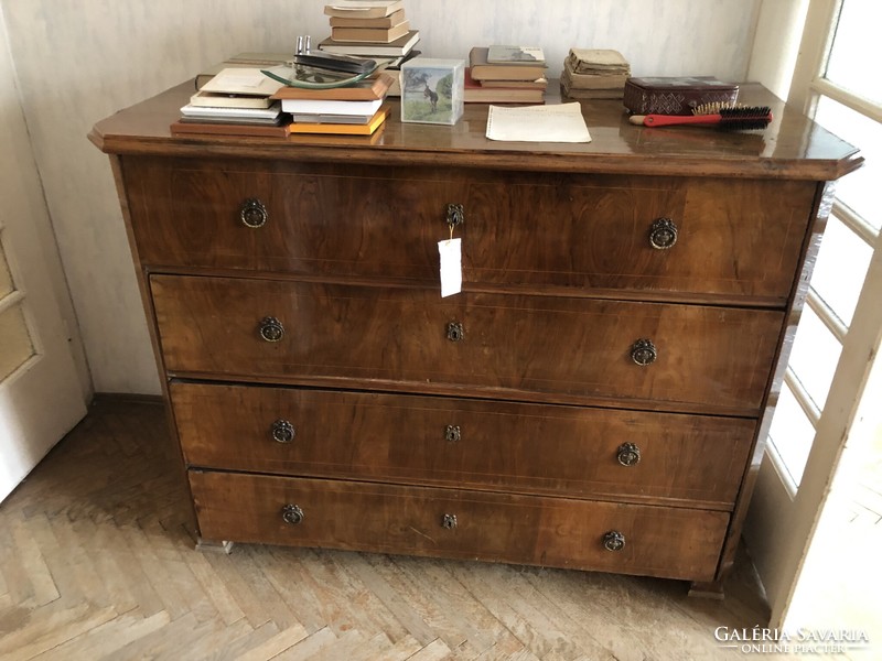 Antique chest of drawers - 4 drawers