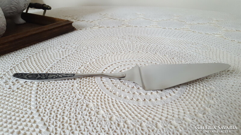 Beautiful rose pattern, Japanese cake spatula, cake server