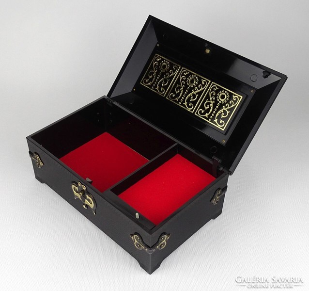 1Q810 copper-beaten jewelry music box
