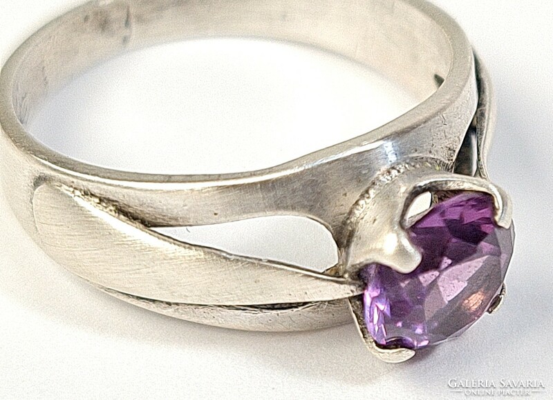 Beautiful, old silver ring with an amethyst stone