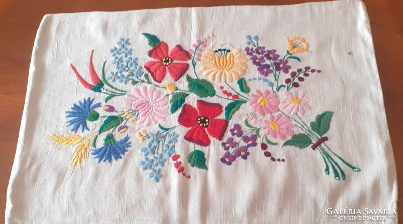 Antique embroidered linen pillow with Kalocsa pattern. 55 X 40 cm