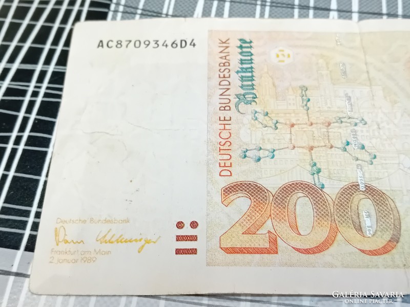 200 Deutsche marks