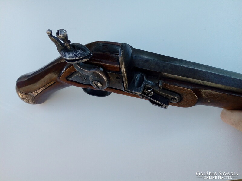 A flintlock pistol in very nice condition