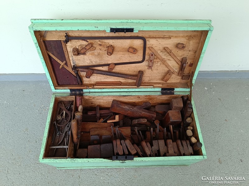 Antique carpentry industrial tools tools tool chest 728 8524