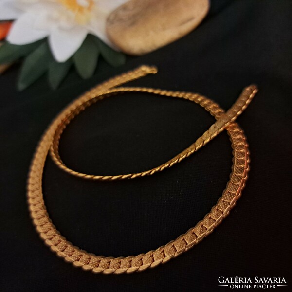 Gilded Israeli necklaces, 0.4 cm
