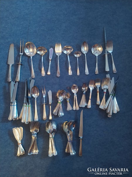 1847 Rogers bros English cutlery set