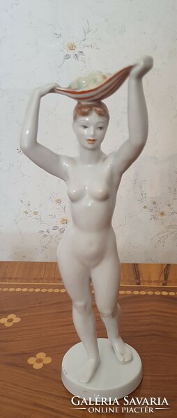 Hollóházi női akt porcelán