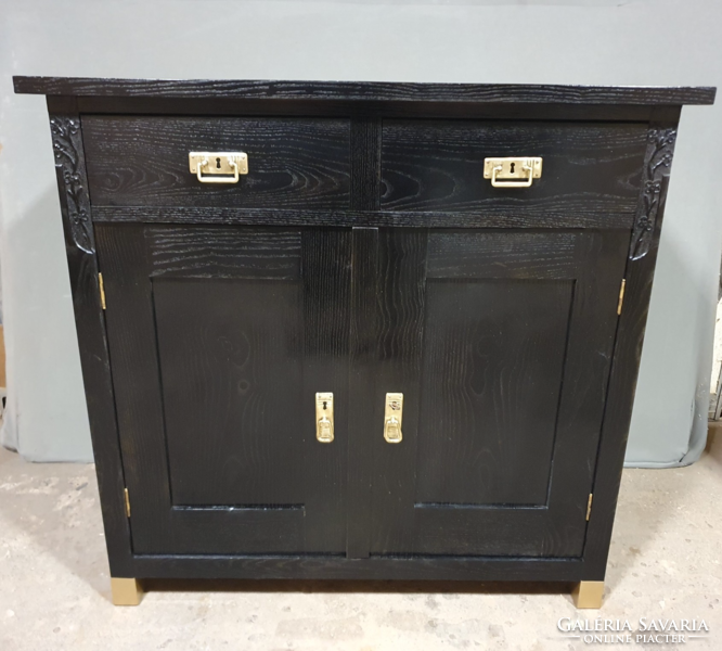 Beautiful antique original Art Nouveau chest of drawers with copper legs approx. 1900!