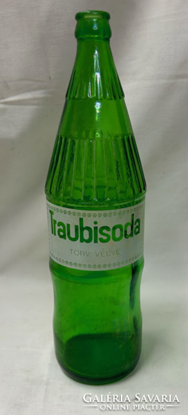 Retro traubisoda carbonated soft drink bottle in good condition 1l. 32 Cm.