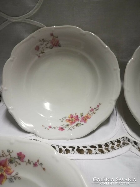 Czech porcelain compote bowl