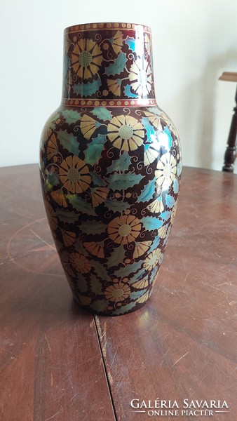 Zsolnay round seal vase