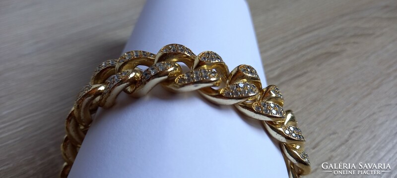 Thick bracelet with gold-plated zirconia stones