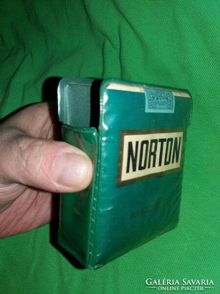 Antique norton strong magnetic stable fixable cigarette box holder plastic advertisement 9x9cm according to pictures