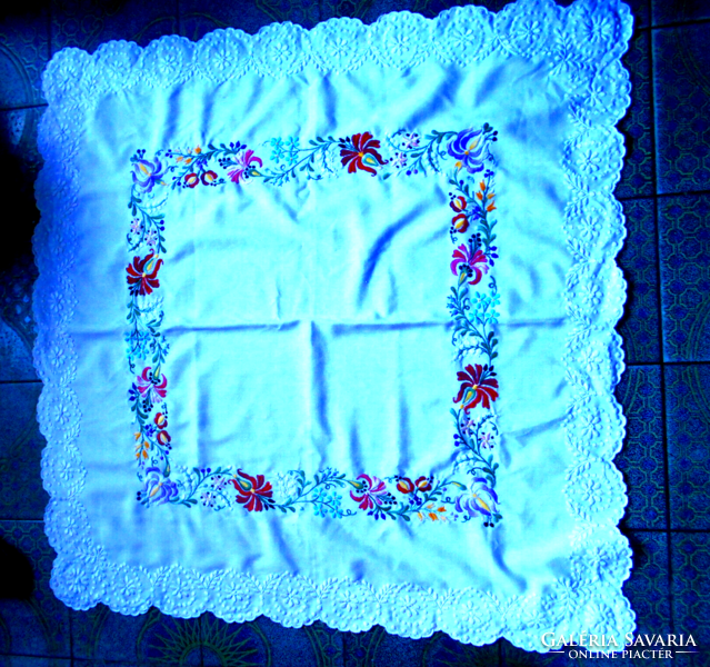 Tablecloth embroidered richly white on the border and colorful in the middle 80 cm x 80 cm