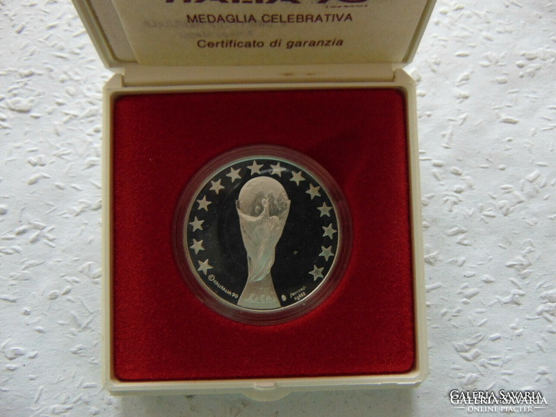 Soccer World Cup silver commemorative medal pp 18 grams 986% silver