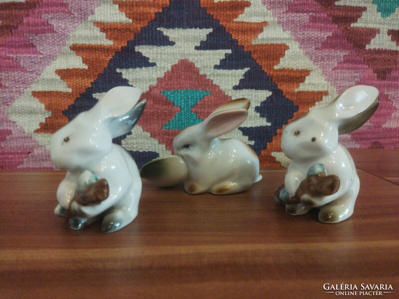 Zsolnay bunny trio.