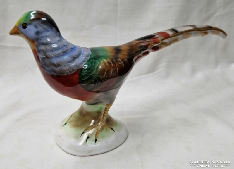 Large beautiful hand-painted Bodrog Kresztúr pheasant figurine in perfect condition 32 cm.