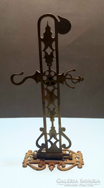 Antique copper wall hanger, console negotiable design