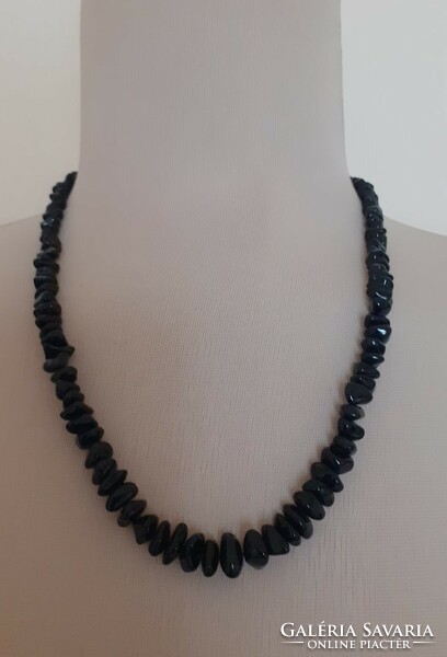 Black mineral necklace with gift bracelet