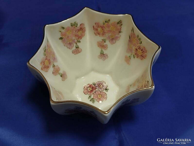 Zsolnay star-shaped octagonal serving or table centerpiece