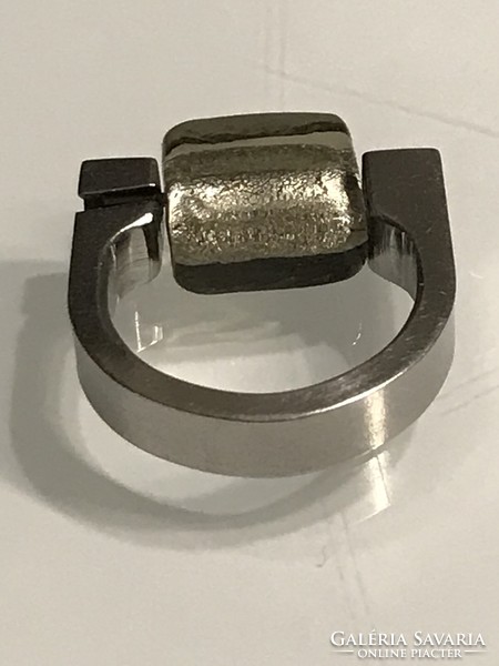 Szálcsiszolt nemesacél gyűrű muránói űveg betéttel, 19 mm belső átmérő
