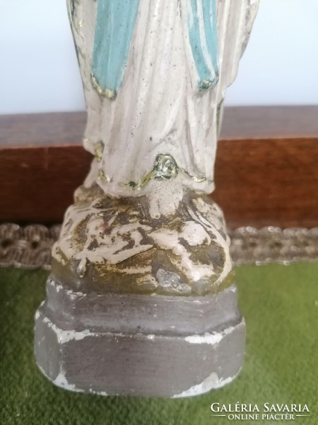 Gypsum statue of the Virgin Mary
