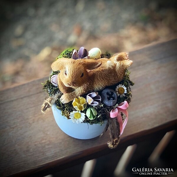 Easter table decoration, Italian ceramic pot