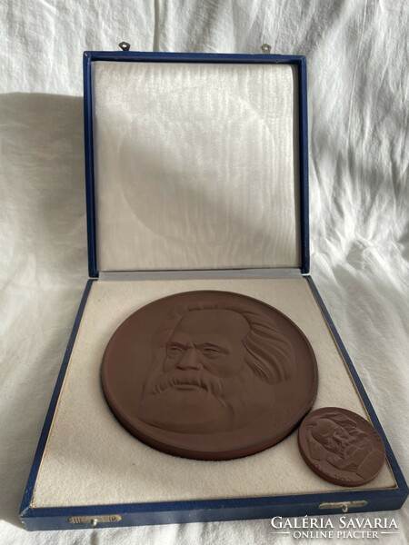 Károly Marx plaque
