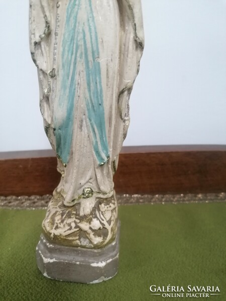 Szűz Mária gipsz szobor