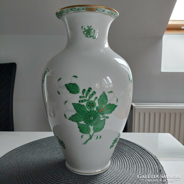 Apponyi patterned vase for sale in perfect new condition. 33 Cm