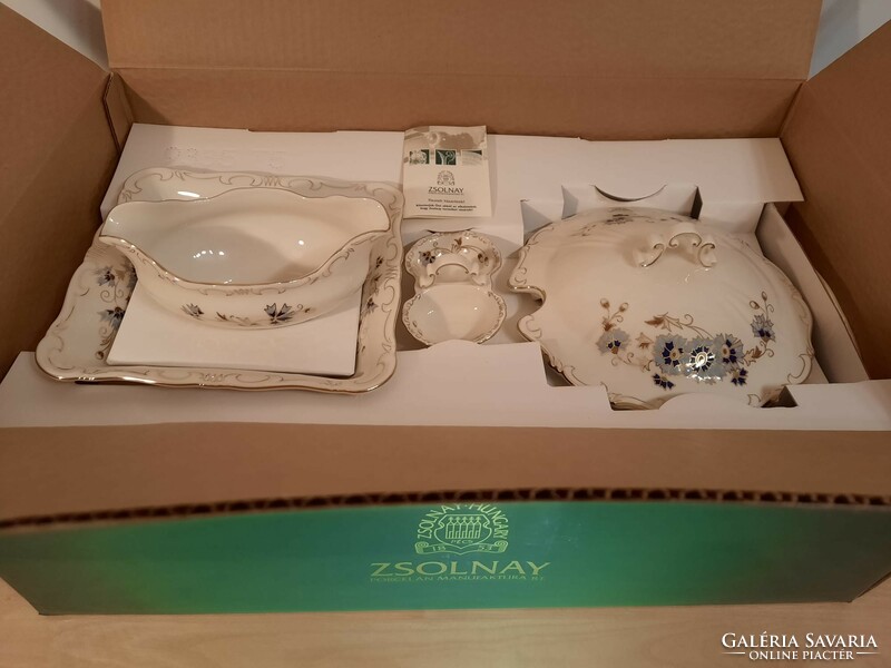 New Zsolnay tableware in a box